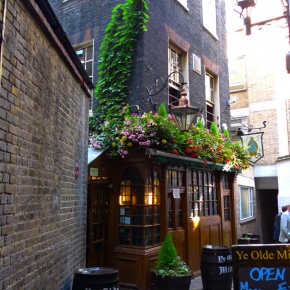 Pictured: London’s best heritage pubs